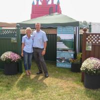 cream.graphics banners flags lanterns