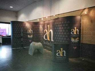 cream.graphics exhibition display signage